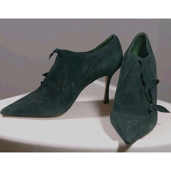 Manolo Blahnik Size 9.5 Bows Green Suede 4" Heel Pointed Toe Stilletto Heels - Picture 2 of 12